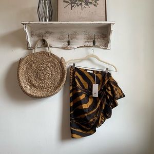 H&M S/S ‘19 studio collection skirt